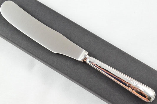 Cased Sheffield Sterling Silver Handled Butter Knife Wellington Pattern 1919